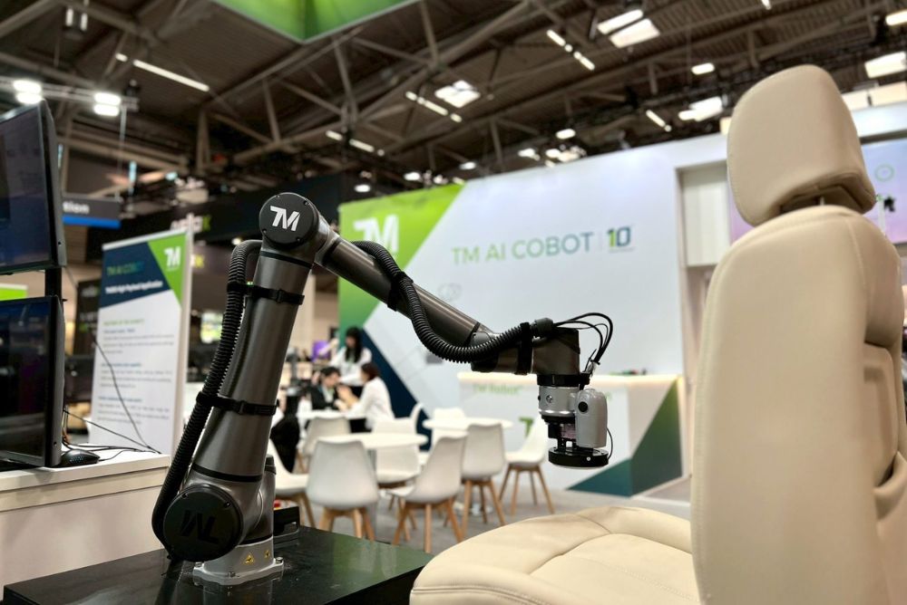 Techman Robot Flying Trigger: Zero-Downtime Inline AOI Inspection with Up to 50% Time Reduction